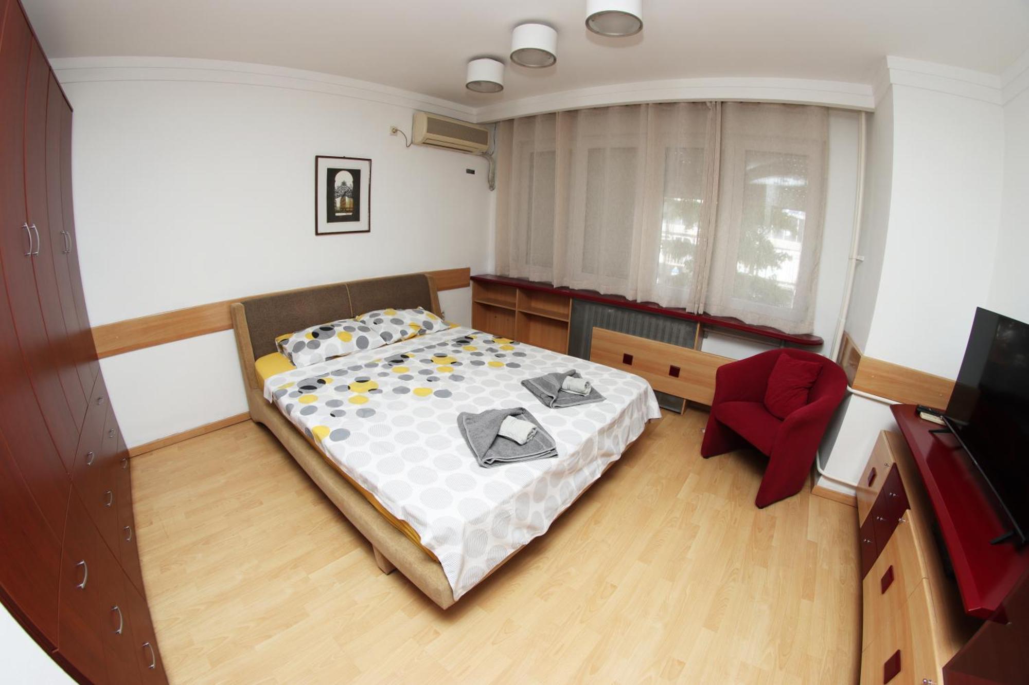 Skopje Plaza Apartment Exterior photo